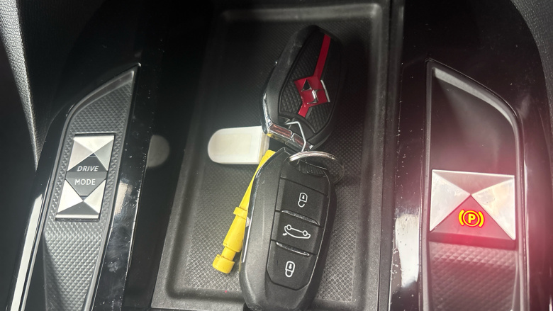 DS 3 Crossback 1.2 PureTech 130 Performance Line 5dr EAT8 Petrol 